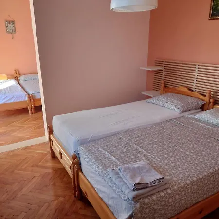 Appartement Yanov's *