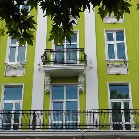 Yanov's 公寓 瓦爾納